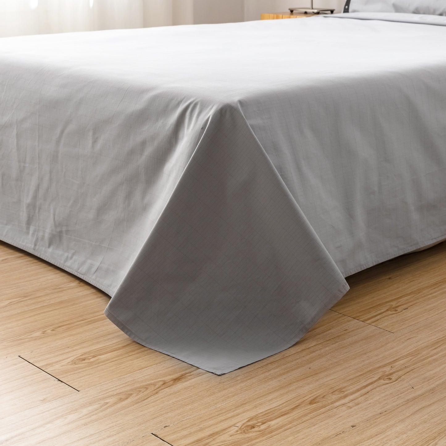 Grounding bedsheet