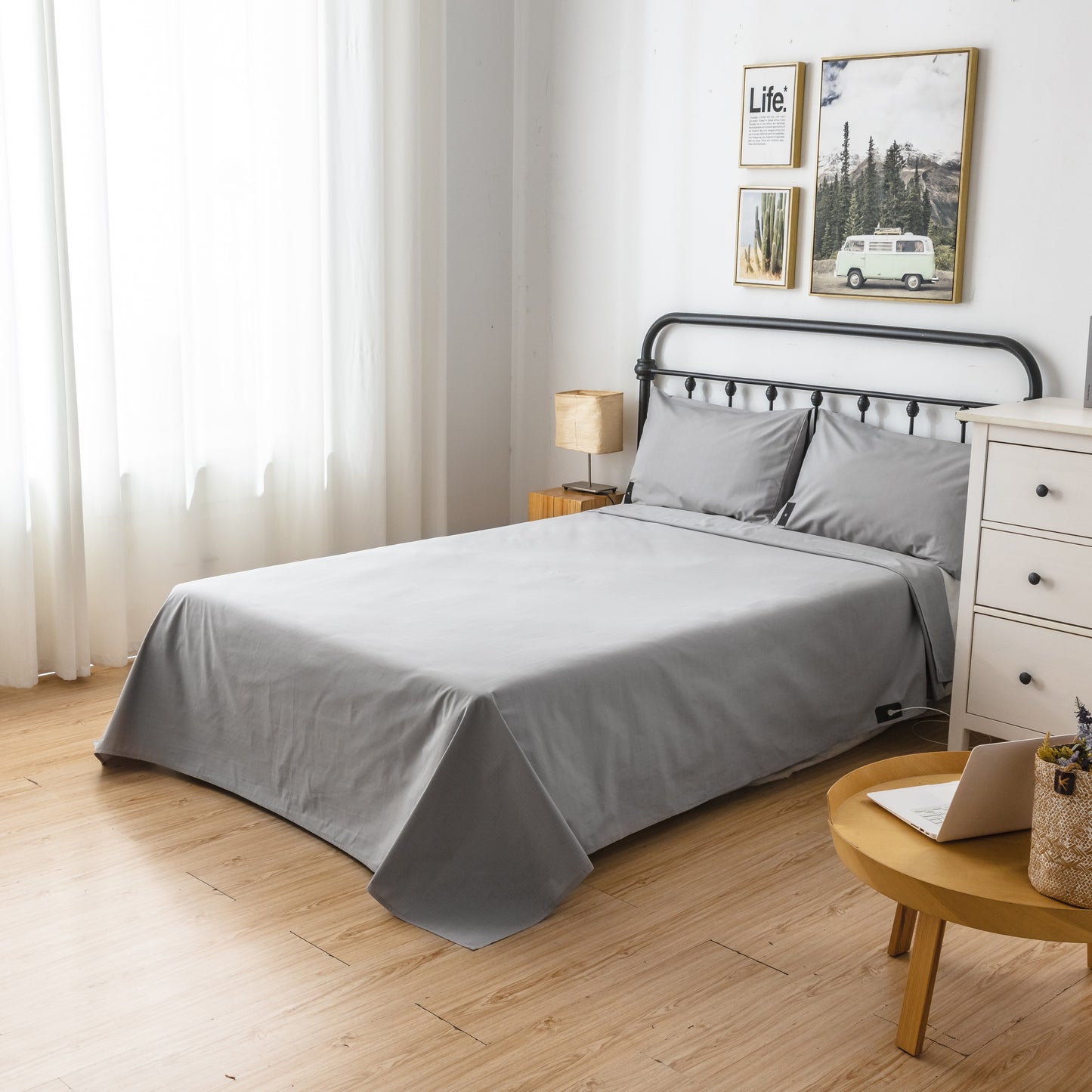 Grounding bedsheet